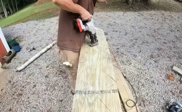 cutting the stringer