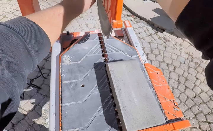 how to cut pavers using table saw