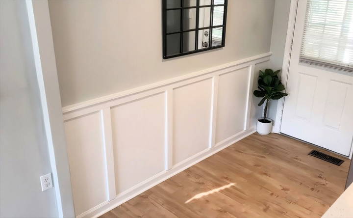 how to make a wainscoting accent wall