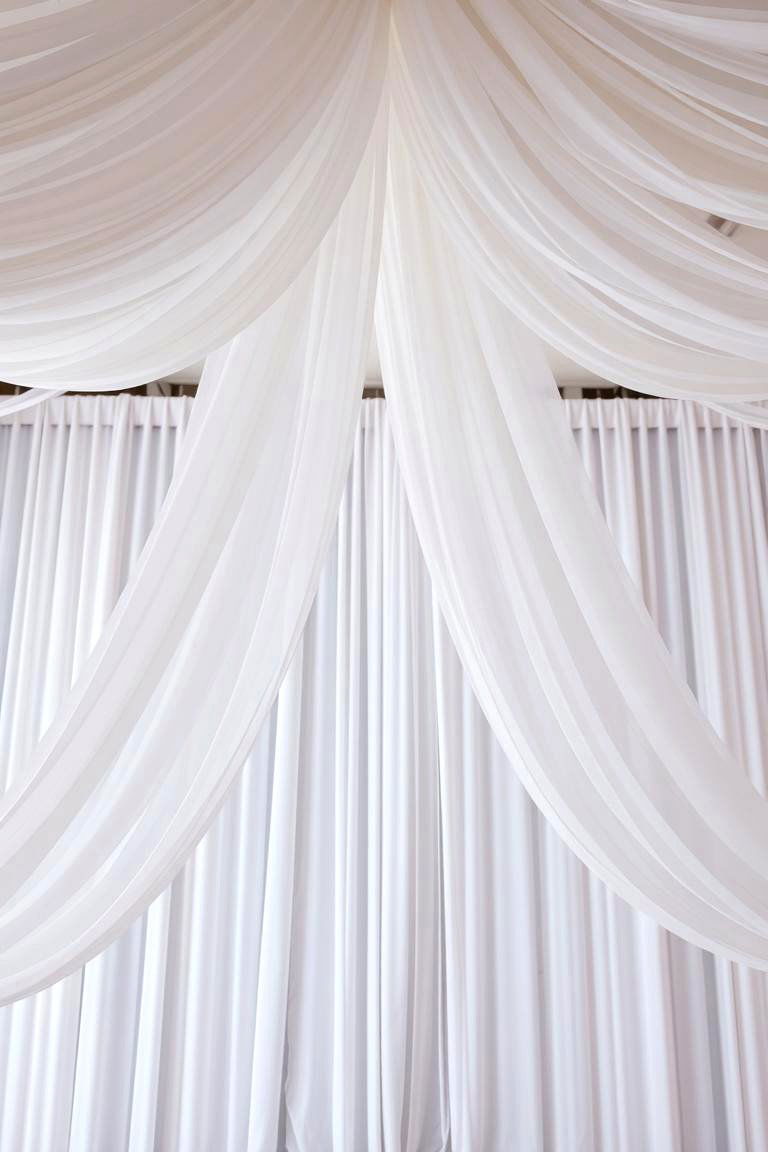 Elegant Draping Fabric - 24 Wedding Backdrop Ideas