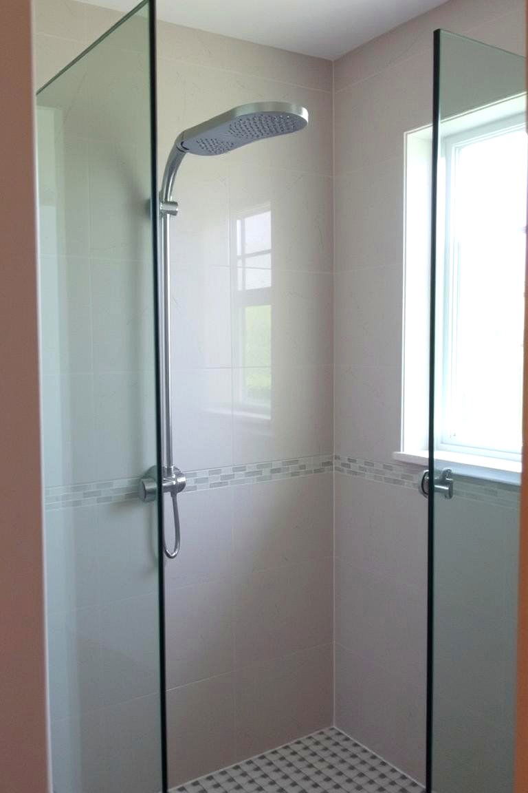 Light Permeable Half Wall with an Open Top for Light - 24 Half-wall Shower Ideas