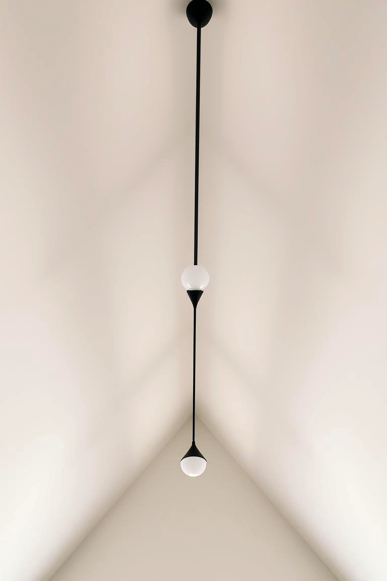 Minimalist Fixtures for Contemporary Style - 24 Vaulted Ceiling Lighting Ideas