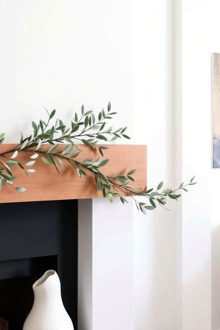 Minimalist Green Leaf Garland - 24 Mantel Garland Ideas