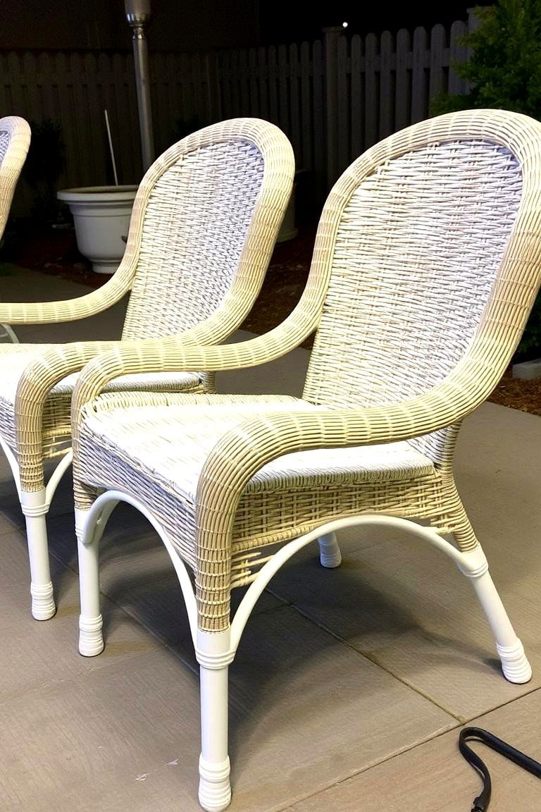 Revitalizing Wicker with Spray Paint - 24 Painted Furniture Ideas