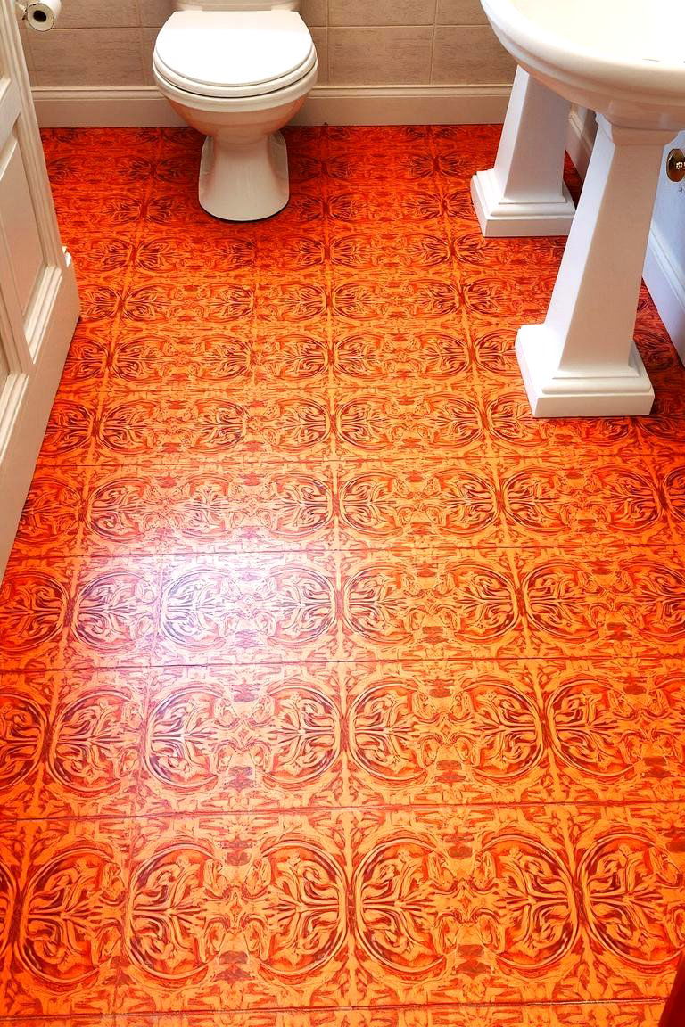 Terracotta Floors - 24 Spanish Style Bathroom Ideas