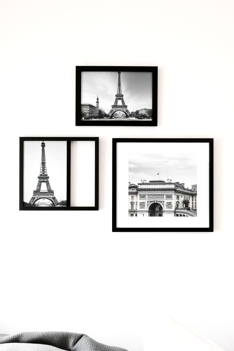Wall Art Featuring Parisian Scenes - 24 Paris-themed Bedroom Ideas